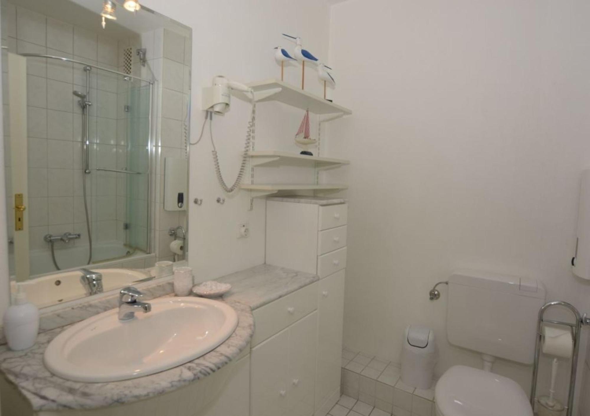 13-36, Sehr Strandnah, Im Herzen Westerlands, Westbalkon, 1 Zi Buitenkant foto